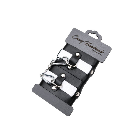 Черно-белые кожаные наручники Черно-белые кожаные наручники