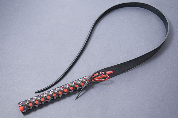 Чёрный кожаный хлыст Язык страсти - 120 см. Чёрный кожаный хлыст Язык страсти - 120 см.