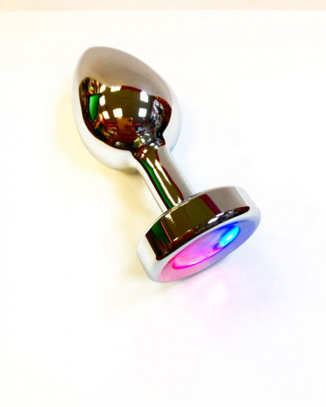 Серебристая гладкая анальная пробка со светодиодным кристаллом - 8,8 см. Серебристая гладкая анальная пробка со светодиодным кристаллом - 8,8 см.