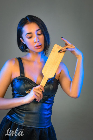 Деревянная шлепалка Perky - 36 см. Деревянная шлепалка Perky - 36 см.