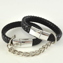 Черные наручники большого размера «Вояж» Черные наручники большого размера «Вояж»