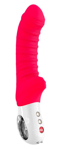 Красный вибратор с рёбрышками Tiger - 22,3 см. Красный вибратор с рёбрышками Tiger - 22,3 см.