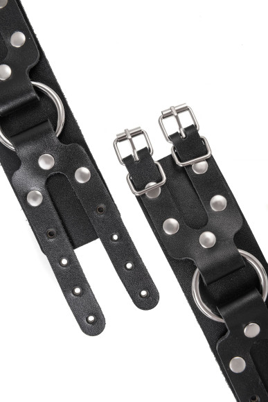 Черные кожаные наручники-браслеты с двумя ремешками Черные кожаные наручники-браслеты с двумя ремешками
