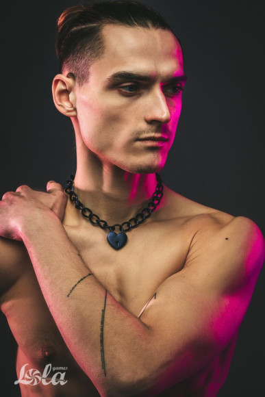 Черный ошейник Embrace с ключиком Черный ошейник Embrace с ключиком