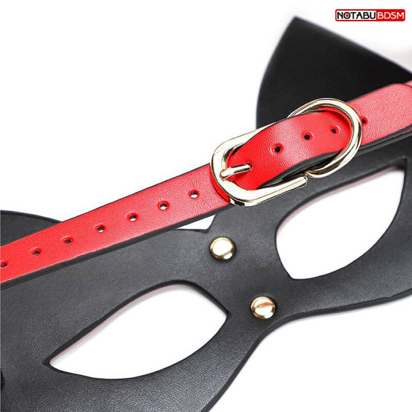 Красно-черная игровая маска с ушками Красно-черная игровая маска с ушками