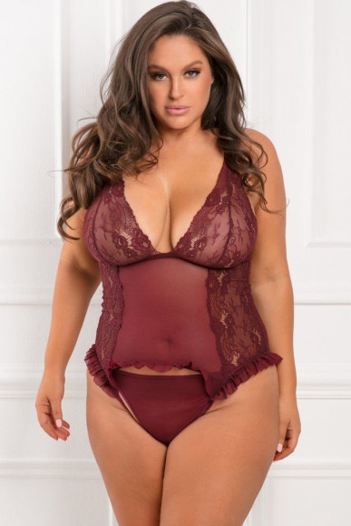 Боди на тонких регулируемых бретелях с кружевными чашками Боди на тонких регулируемых бретелях с кружевными чашками