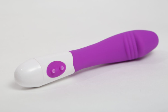 Фиолетовый силиконовый вибратор с 9 видами вибрации и пульсации - 19 см. Фиолетовый силиконовый вибратор с 9 видами вибрации и пульсации - 19 см.