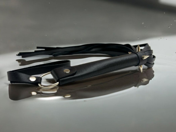 Черная плеть с шипами Risky Arsenal - 55 см. Черная плеть с шипами Risky Arsenal - 55 см.