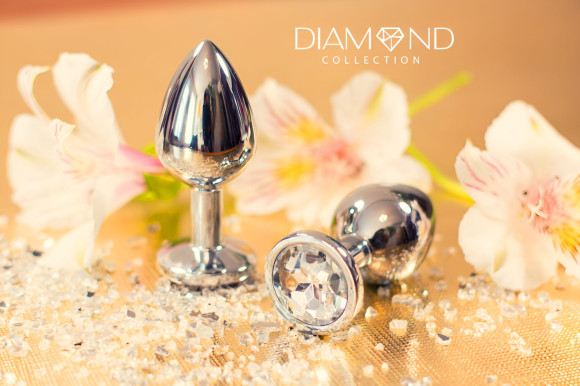 Малая серебристая анальная пробка Diamond Clear Sparkle Small с прозрачным кристаллом - 7 см. Малая серебристая анальная пробка Diamond Clear Sparkle Small с прозрачным кристаллом - 7 см.