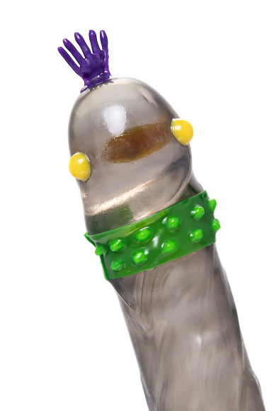 Черный стимулирующий презерватив «Грива мулата» с ароматом яблока - 1 шт. Черный стимулирующий презерватив «Грива мулата» с ароматом яблока - 1 шт.