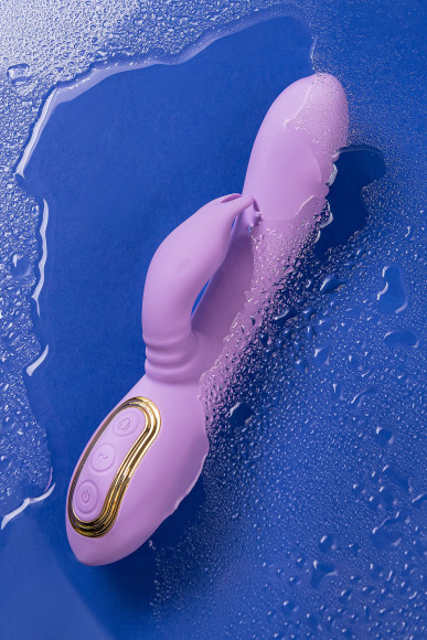 Фиолетовый вибратор-кролик с вращающимся клиторальным стимулятором Jammy - 22,5 см. Фиолетовый вибратор-кролик с вращающимся клиторальным стимулятором Jammy - 22,5 см.