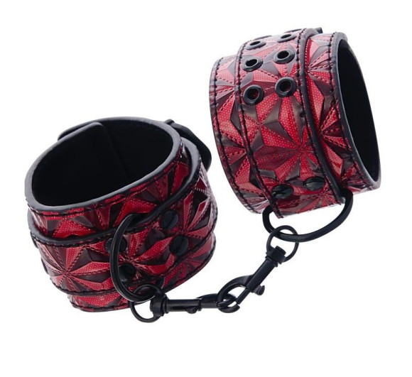 Оковы на ноги из материала с 3d-эффектом Оковы на ноги из материала с 3d-эффектом