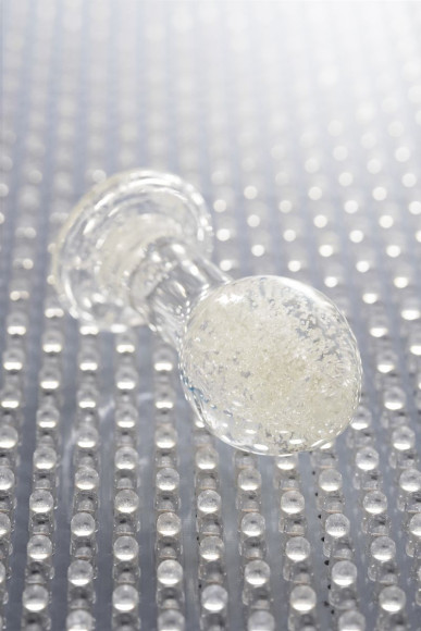 Прозрачная, светящаяся в темноте анальная втулка - 6,5 см. Прозрачная, светящаяся в темноте анальная втулка - 6,5 см.