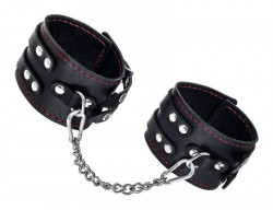 Черные оковы с двумя ремнями и подкладкой Черные оковы с двумя ремнями и подкладкой