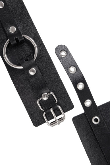 Черные наручники из толстой натуральной кожи с люверсами Черные наручники из толстой натуральной кожи с люверсами