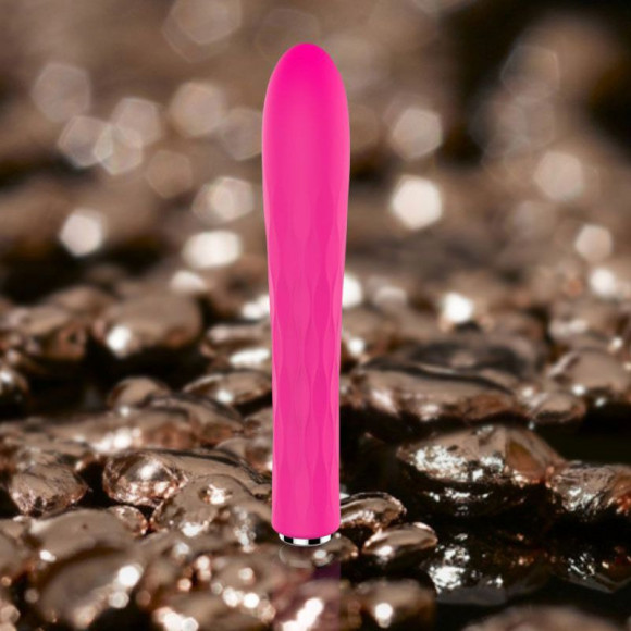 Металлический вибратор CiCi с силиконовой насадкой - 16,5 см. Металлический вибратор CiCi с силиконовой насадкой - 16,5 см.