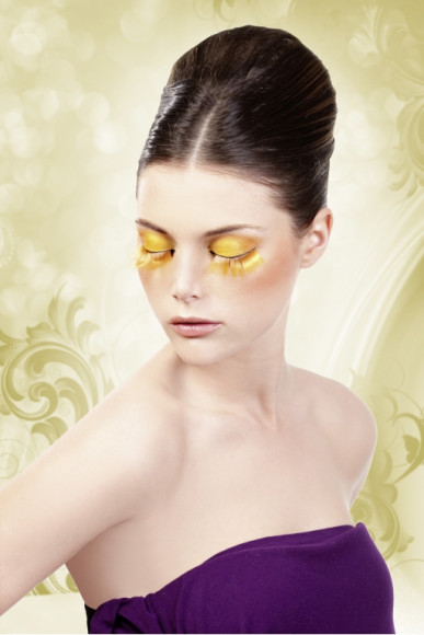 Пушистые оранжевые ресницы