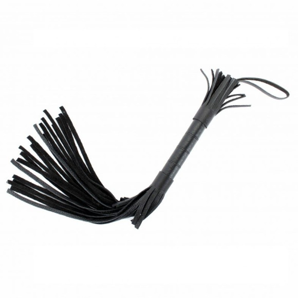 Короткая чёрная плетка из натуральной кожи - 45 см. Короткая чёрная плетка из натуральной кожи - 45 см.